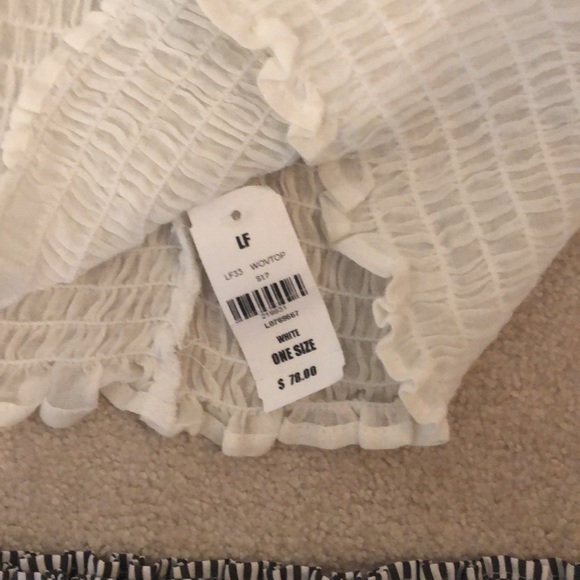 LF Strapless Crop Tops - Picture 3 of 3